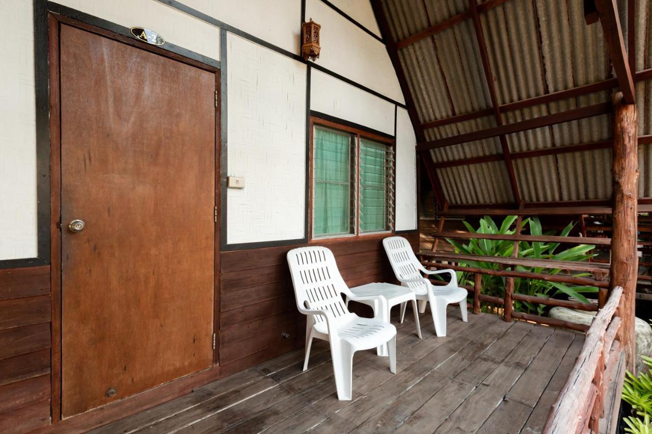 Green View Village Resort Ao Nang Buitenkant foto